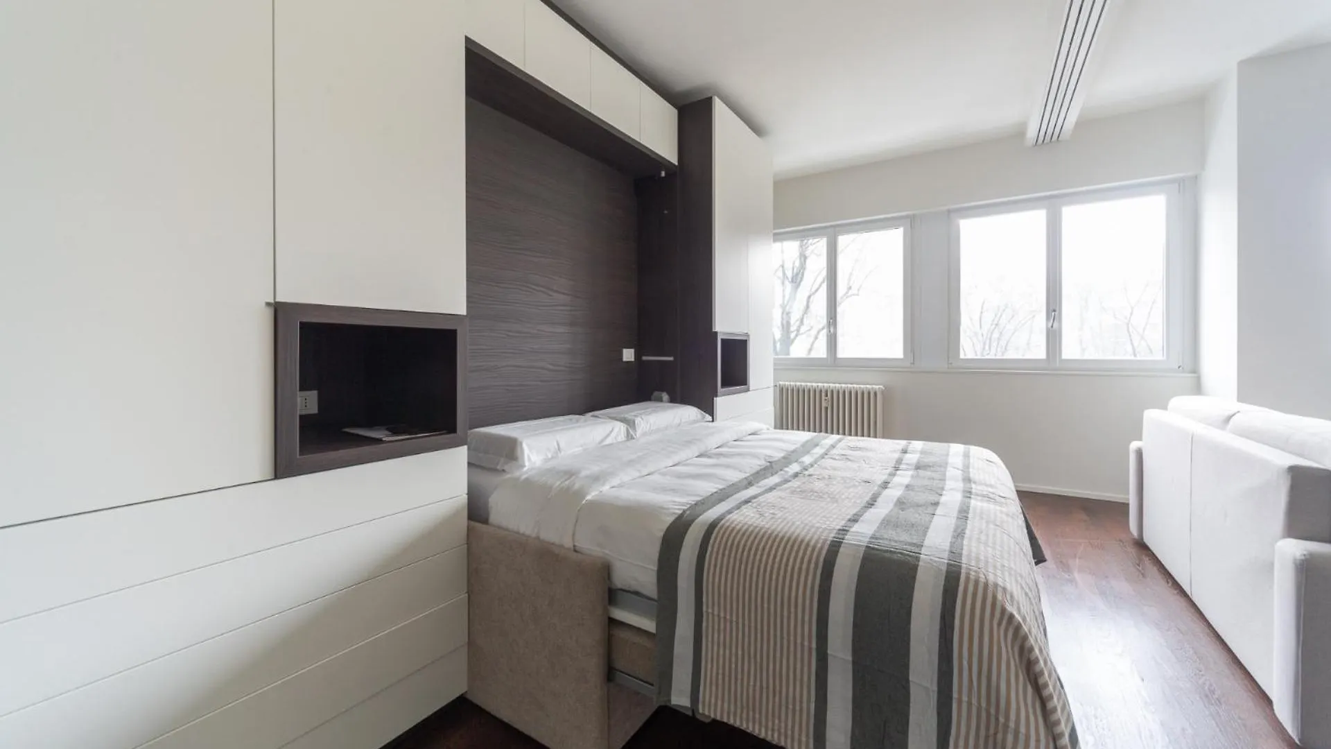 Aparthotel Charming & Bright Apartment Near Milan'S Fashion District Italy